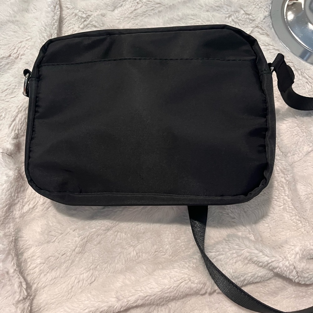 Daily elegance Crossbody Bag nwot - Picture 3 of 3